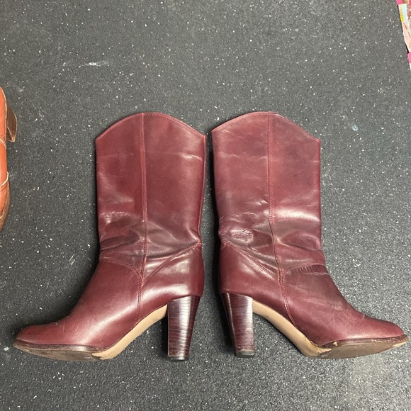 Etienne Aigner vintage boots size 7 1/2 - Picture 5 of 11